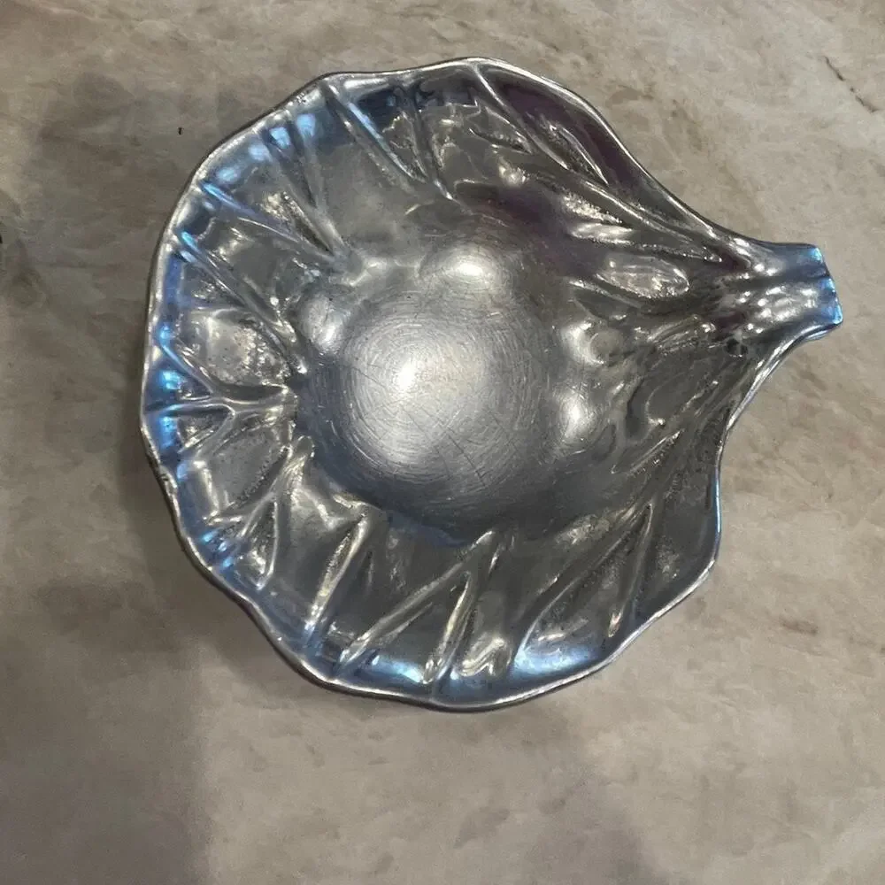 Wilton Armetale aluminum cabbage shaped dip bowl